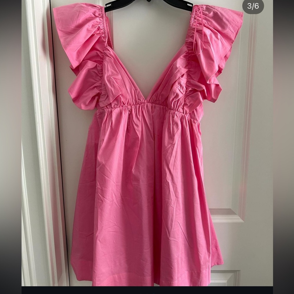 Pink or White Ruffle sleeve dress!